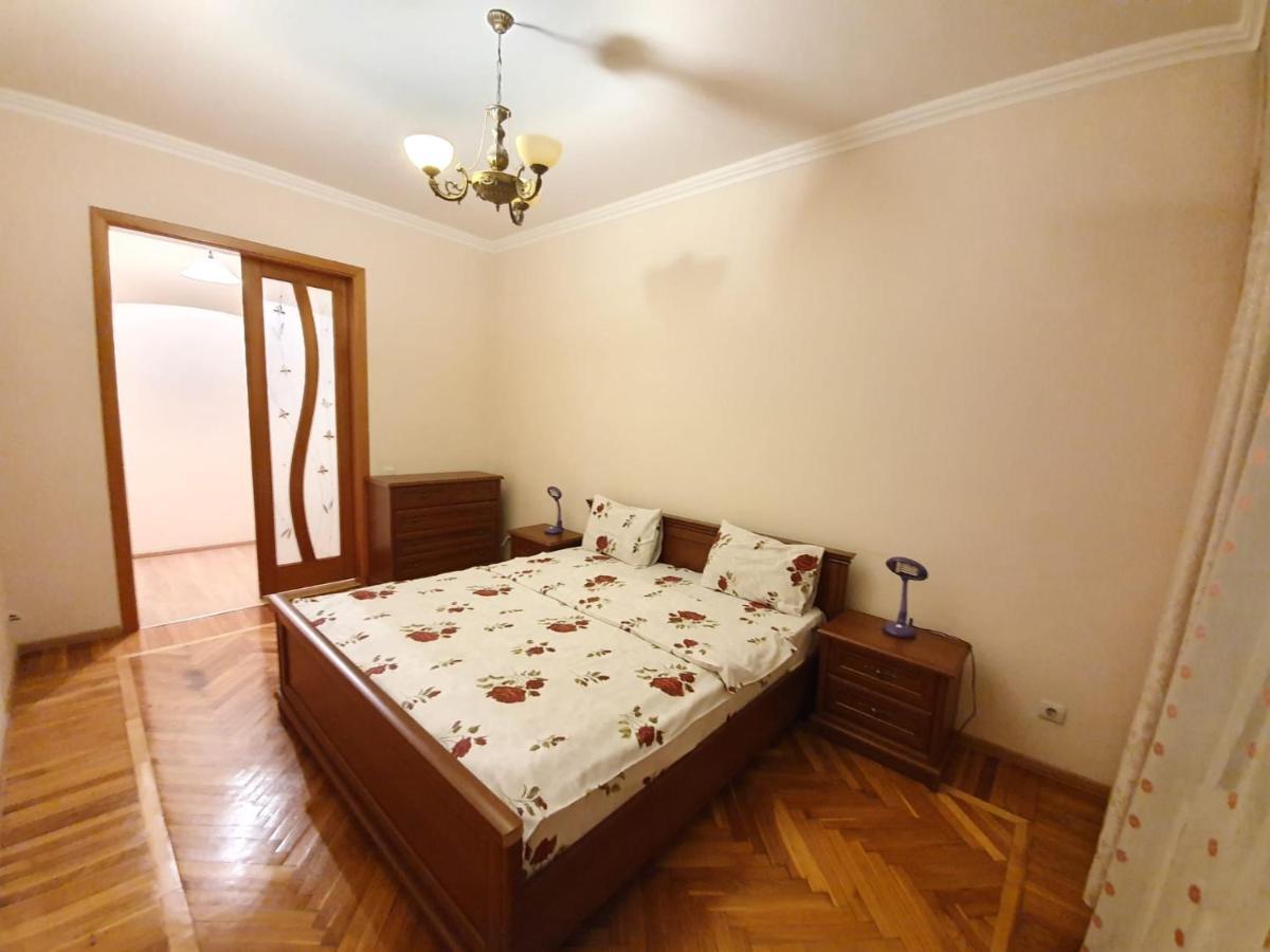 Stefan Cel Mare Boulevard Ultracentral Apartments In The Center Кишинів Екстер'єр фото