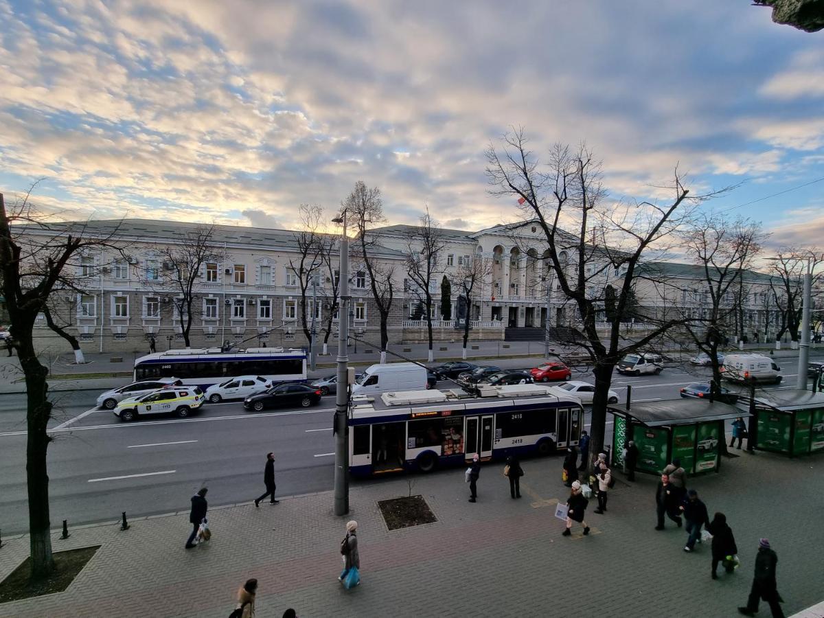 Stefan Cel Mare Boulevard Ultracentral Apartments In The Center Кишинів Екстер'єр фото