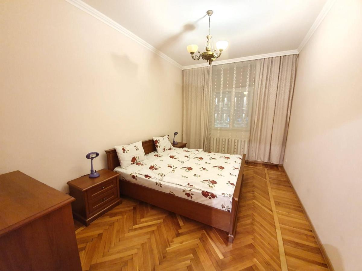 Stefan Cel Mare Boulevard Ultracentral Apartments In The Center Кишинів Екстер'єр фото