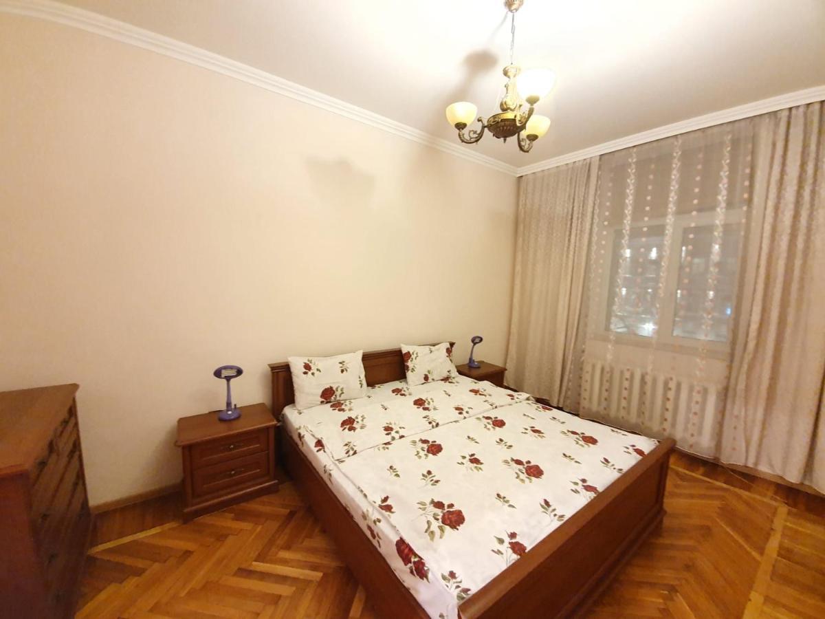 Stefan Cel Mare Boulevard Ultracentral Apartments In The Center Кишинів Екстер'єр фото