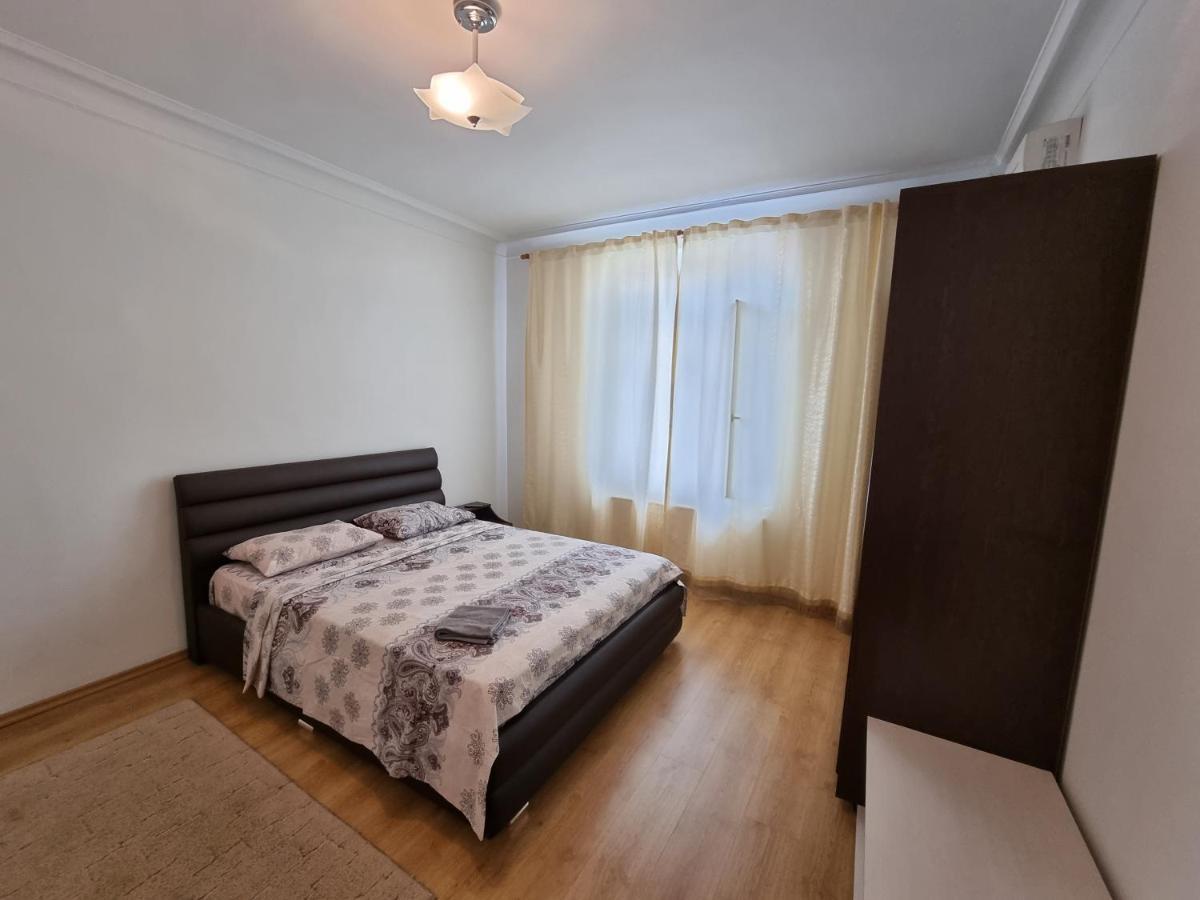 Stefan Cel Mare Boulevard Ultracentral Apartments In The Center Кишинів Екстер'єр фото