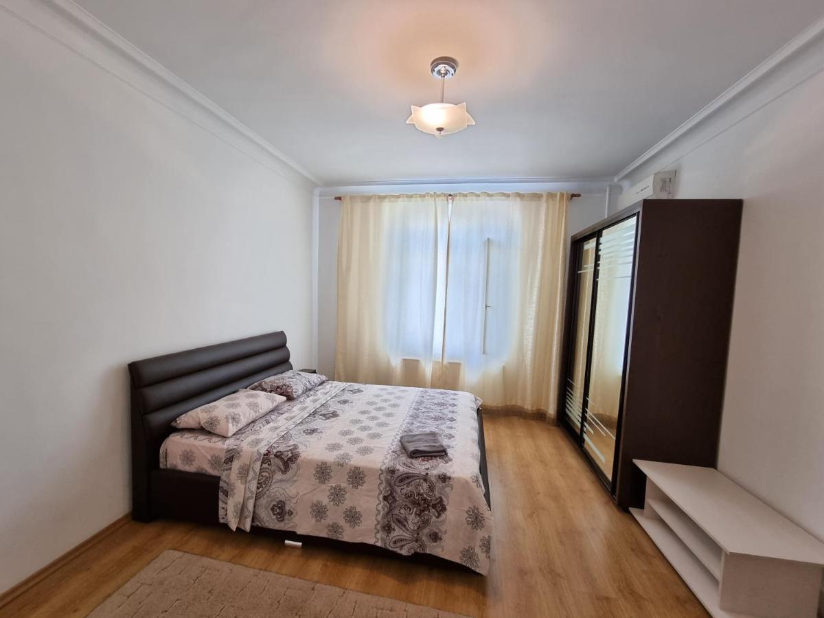 Stefan Cel Mare Boulevard Ultracentral Apartments In The Center Кишинів Екстер'єр фото